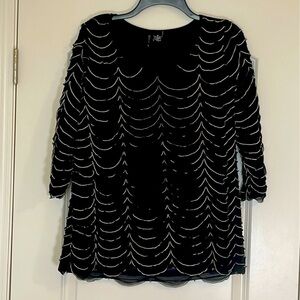 New Directions Black and White Top Size 1X